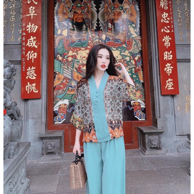 Bộ thổ cẩm đi chùa