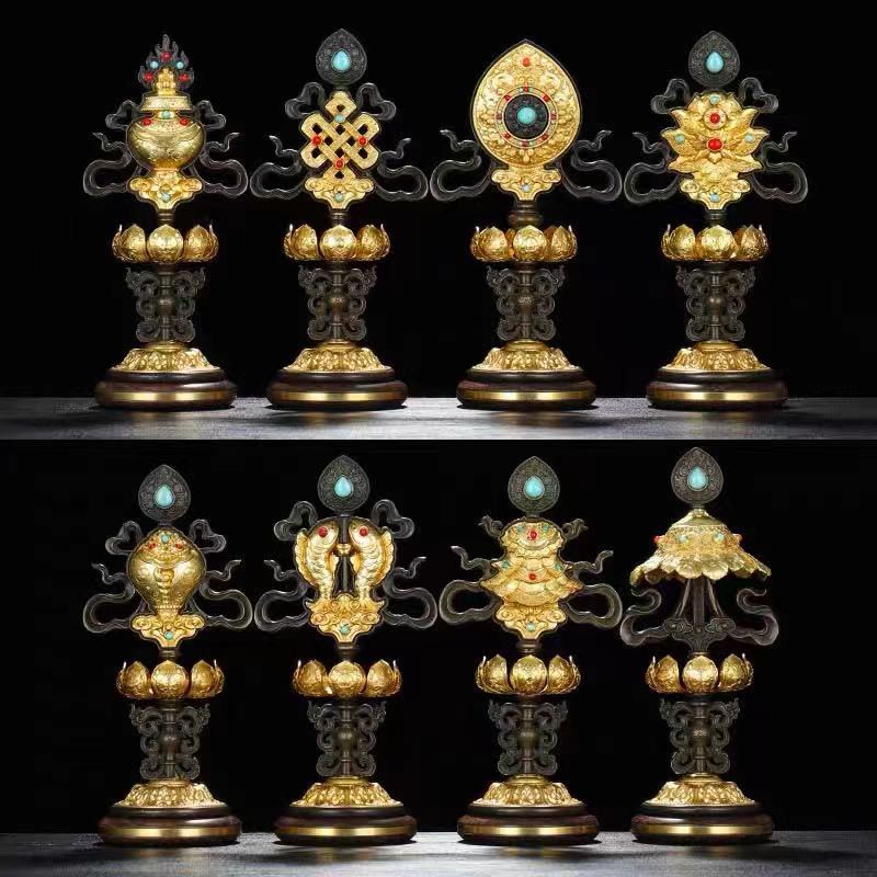 Bộ 8 CÁT TƯỜNG HỢP KIM CÓ ĐẾ GỖ (22CM ）
