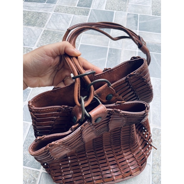 Túi si da mộc đan của Ý có lỗi như hình