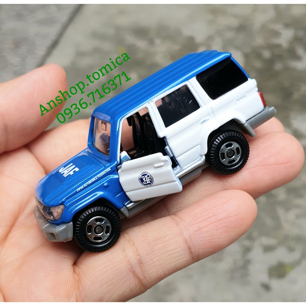 Mô hình siêu xe Toyota Land Cruiser mở được cửa tomica Nhật bản