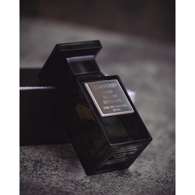 nước hoa Tomford oud wood dành cho cả nam và nữ size 5ml-10ml