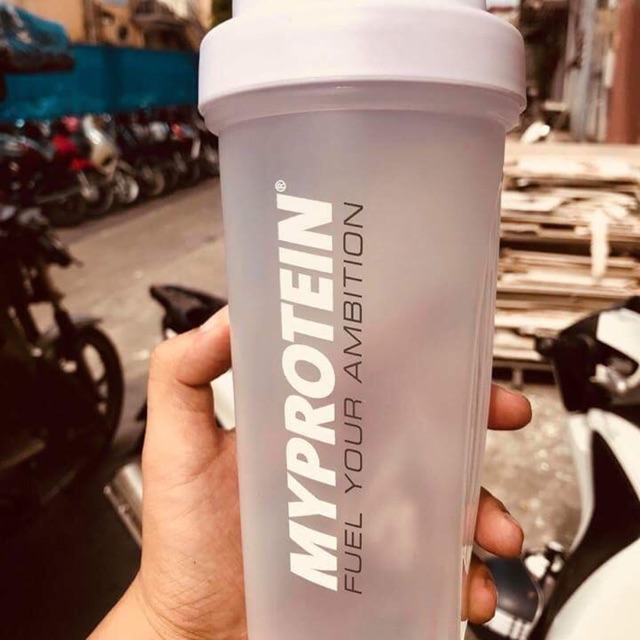 BÌNH NƯỚC MYPROTEIN ALL WHITE