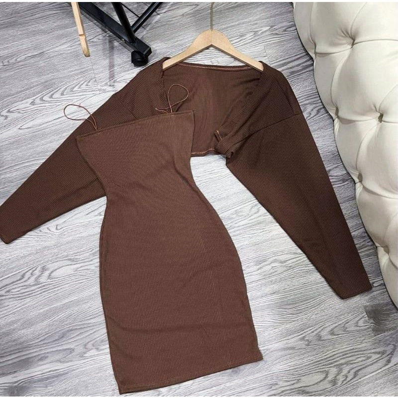 Đầm body kèm khoác tôn dáng