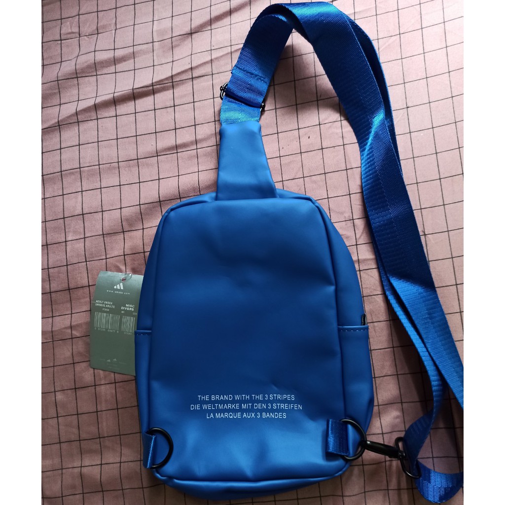 Túi Đeo Chéo Adidas Chất Liệu Da Pu Đẹp Chống Nước Cực Tốt | BigBuy360 - bigbuy360.vn