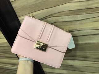 Túi ck hottrend. Size 23cm. Giá 260k