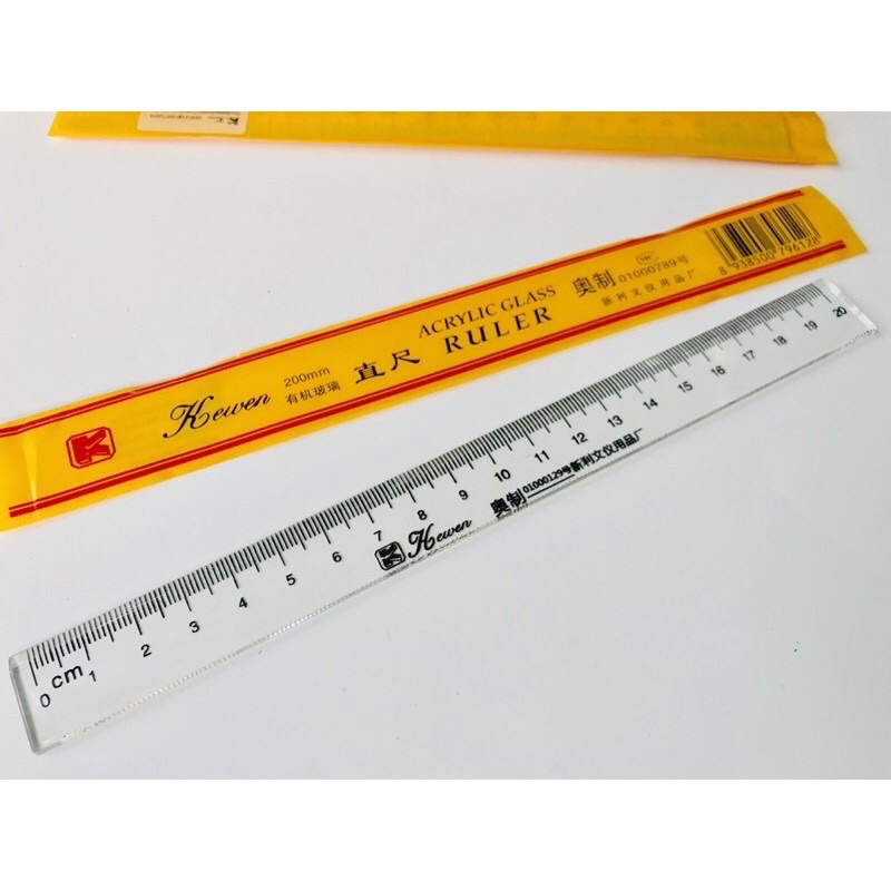 Thước kẻ nhựa trong suốt Loại khắc 20cm