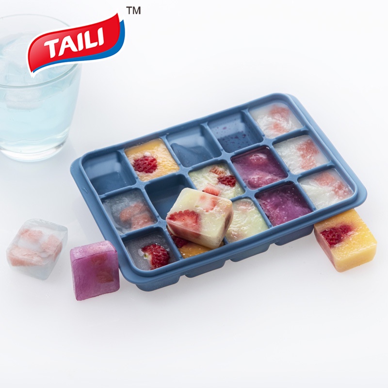 Khay TAILI bằng silicon làm đá 15 ngăn có nắp đậy tiện dụng