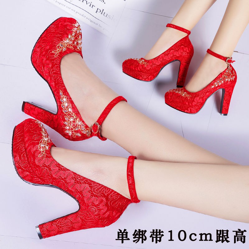 bán hàng trực tiếp tại nhà máy khuyến mãiGiày cưới Trung Quốc phụ nữ 2020 mới cao gót màu đỏ cô dâu dày đế chố1