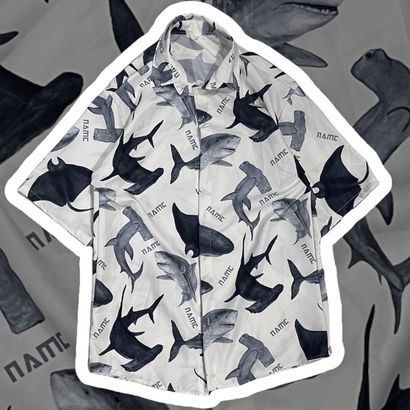 Áo sơ mi tay ngắn hoạ tiết cá mập