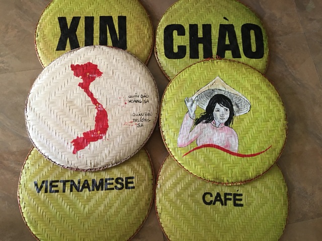 Mẹt tre vẽ tranh trang trí