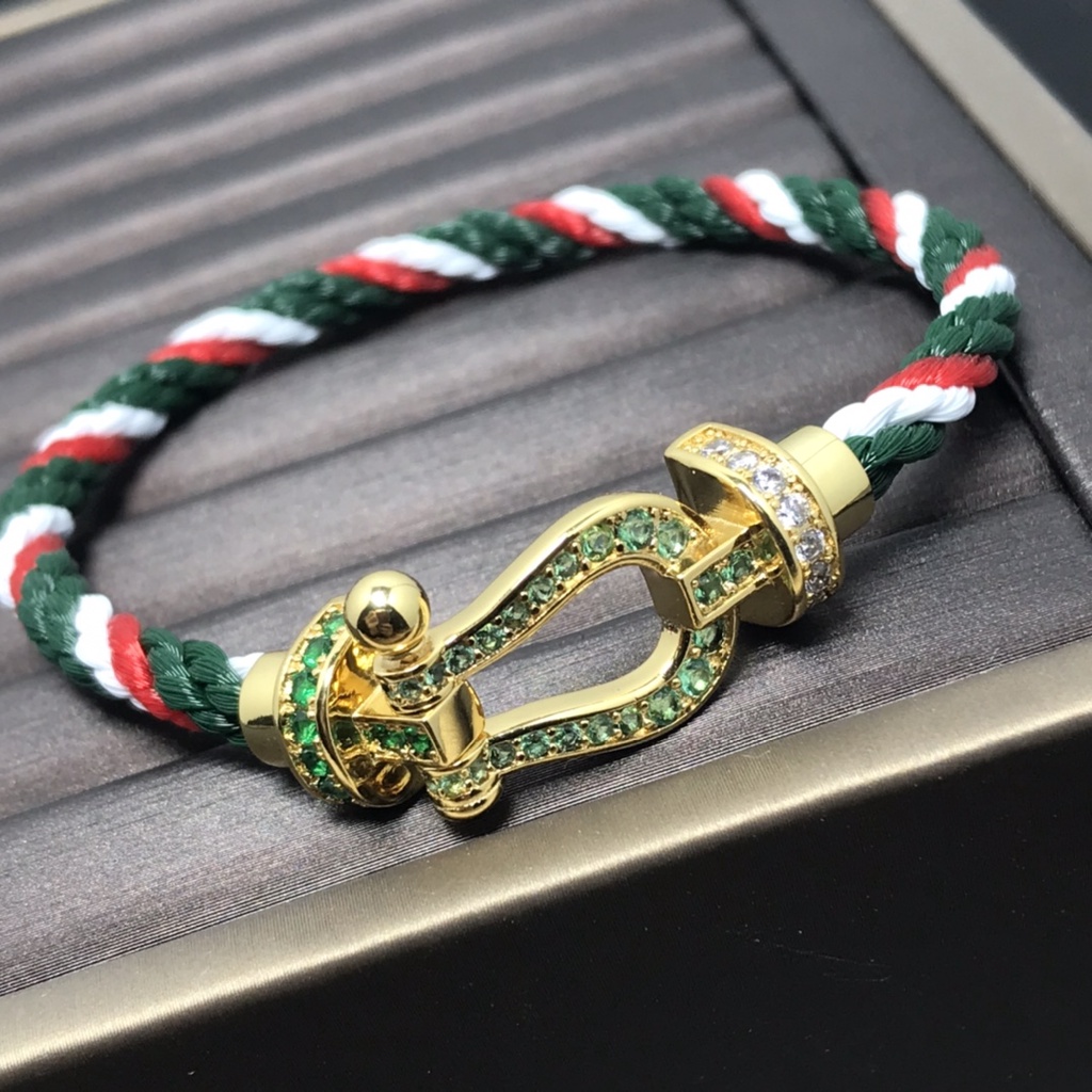 Vòng Tay Nhiều Màu Sắc Đa Dạng Cho Cặp Đôi