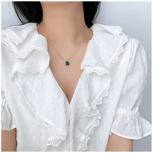 Dây Chuyền Mặt Vuông Xanh Lá Titan Ko Han Rỉ TT 3659