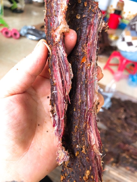 ĐẶC SẢN TÂY BẮC: THỊT TRÂU GÁC BẾP - 1KG (tặng kèm chẩm chéo) | BigBuy360 - bigbuy360.vn