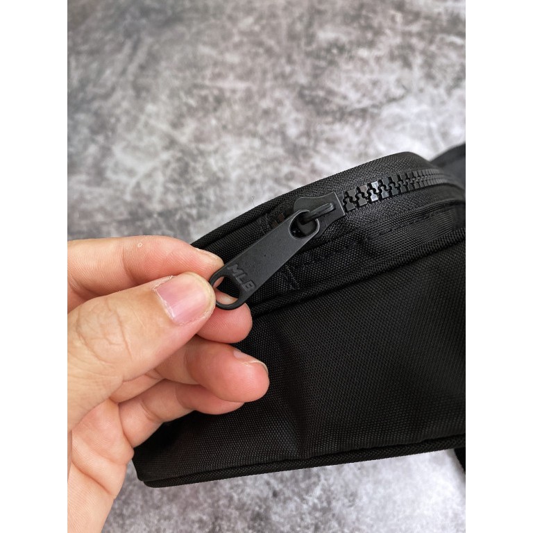 (HÀNG XUẤT XỊN) Túi đeo chéo đen B215 N/E/W/Y/O/R/K MINI BAG BLACK Made in Viet/nam full tem tag
