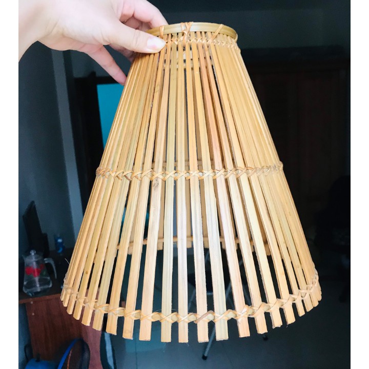 Chao đèn hình nơm xòe decor trang trí quán ăn, quán cafe