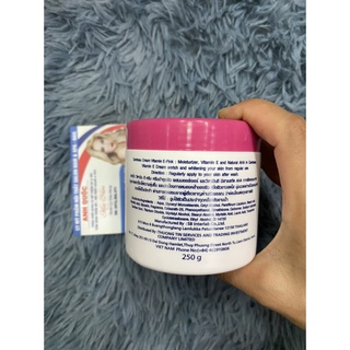 kem massage vitamin e pink 250ml