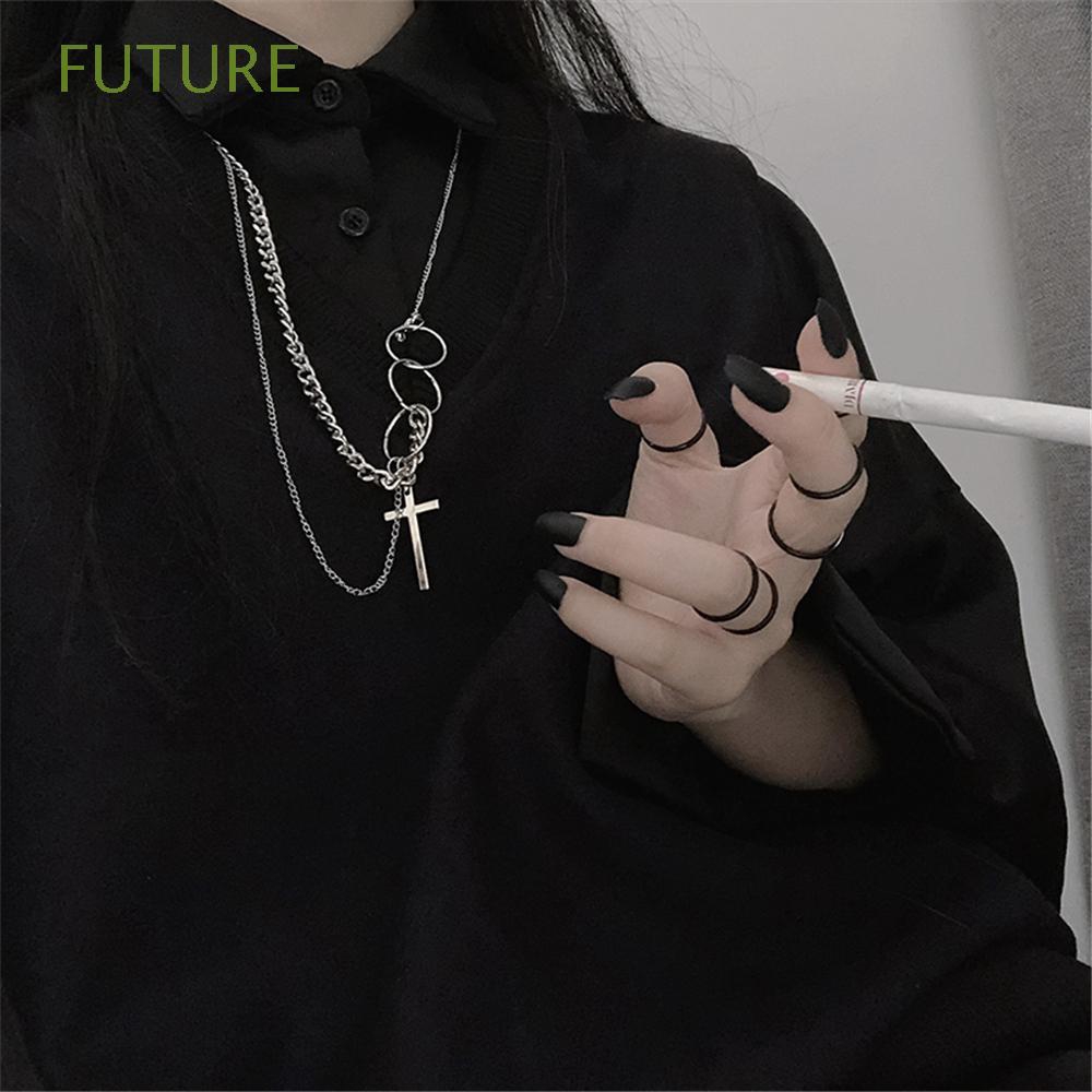 Vòng cổ phong cách Gothic