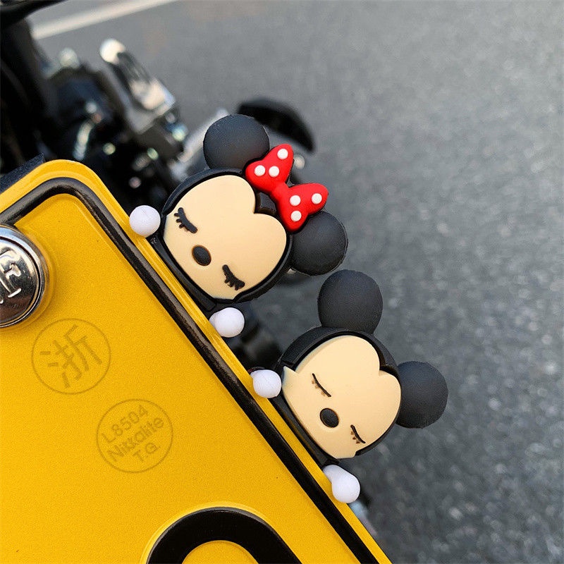 2023 Hoạt hình Búp Bê Nhỏ Dễ Thương Trang Trí Biển Số Xe Hơi xe máy