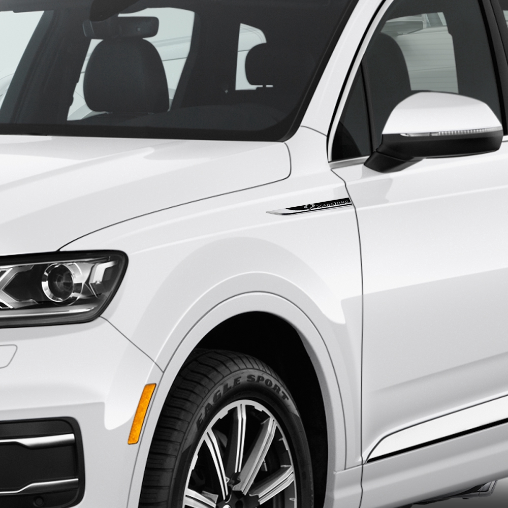 Set 2 miếng dán nhãn hiệu dán sườn cho xe hơi Daihatsu Alfa Romeo Acura SAAB Abarth Smart Luxgen Ssang Yong