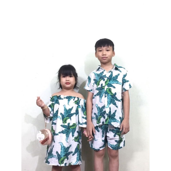set đi biển cho nam nữ gia đình mẫu lá