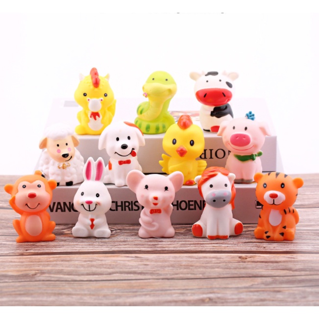 Bộ 12 con giáp nhựa trang trí bánh kem sinh nhật