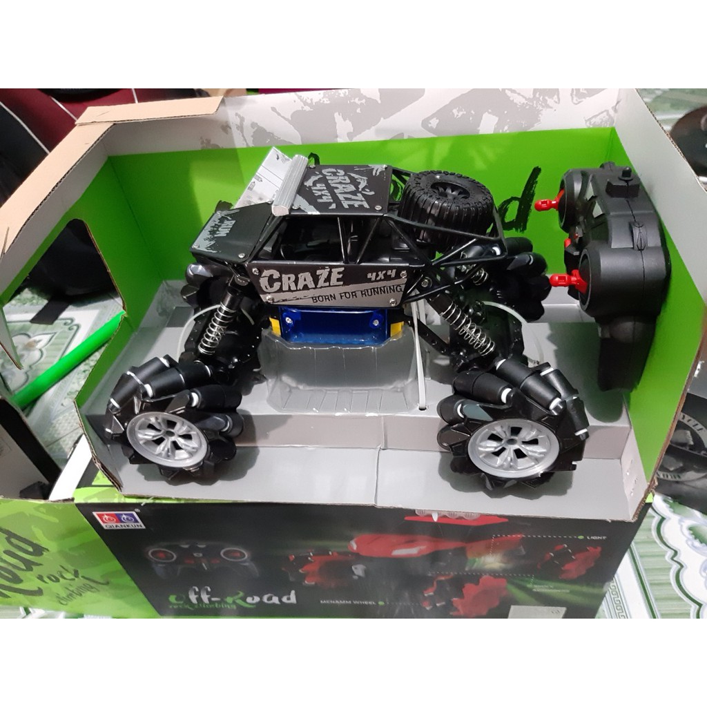 Đồ chơi xe điều khiển địa hình nhảy múa