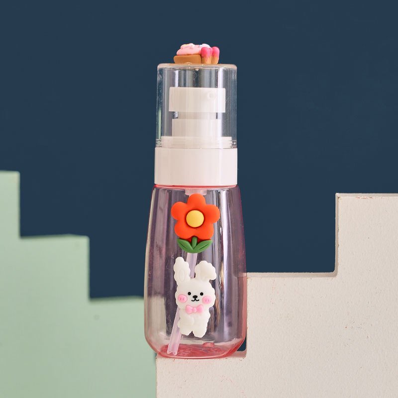 Bình nước bằng nhựa siêu dễ thương