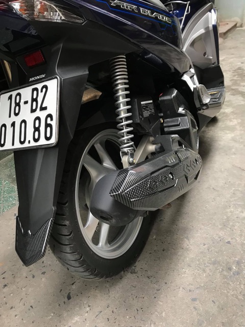 Bộ phụ kiện 11 món carbon xe AIR BLADE 2016-2019 (hàng universe)
