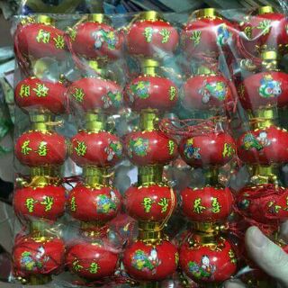 Quả cầu treo cành đào