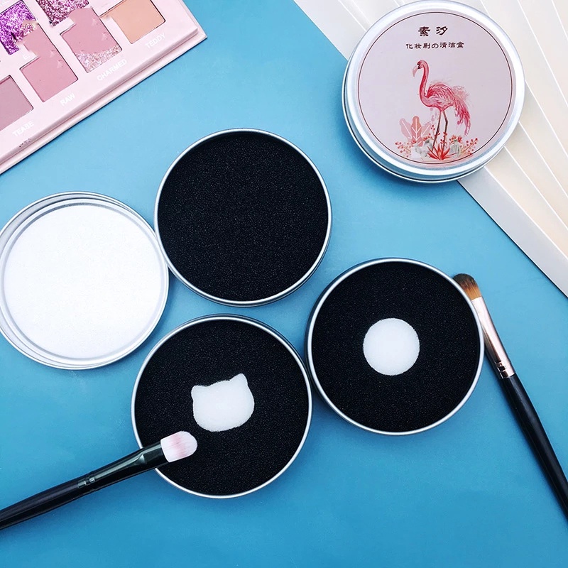 1 Dụng Cụ Vệ Sinh Cọ Trang Điểm Hình Dáng Dễ Thương