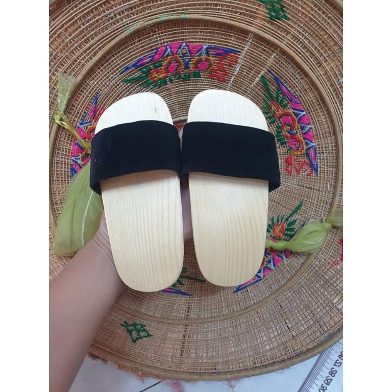 guốc mộc cho b