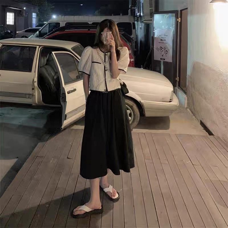 Áo Sơ Mi Cúc Ngọc Chất Xốp Hoa Viền Đen Trắng 2 MÀU