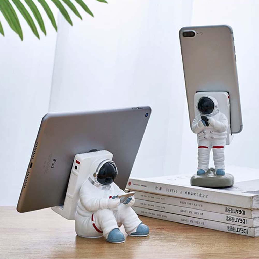 Giá Đỡ Điện Thoại Thông Minh Hình Phi Hành Gia Trang Trí Bàn Làm Việc
