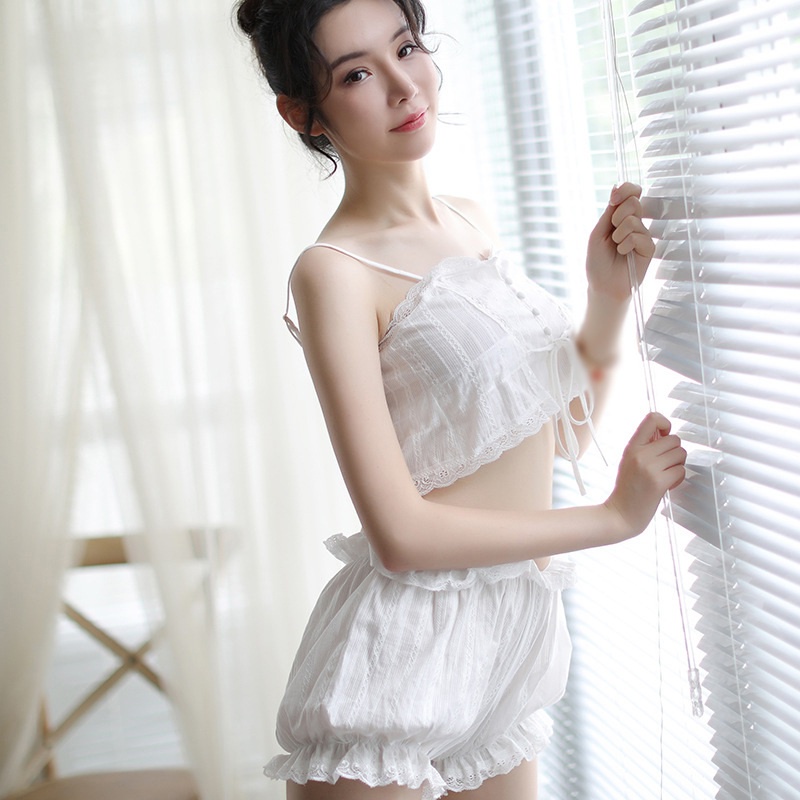 1 Bộ Đồ Ngủ Áo Hai Dây Phối Ren + Quần Short Thoải Mái Gợi Cảm Cho Nữ