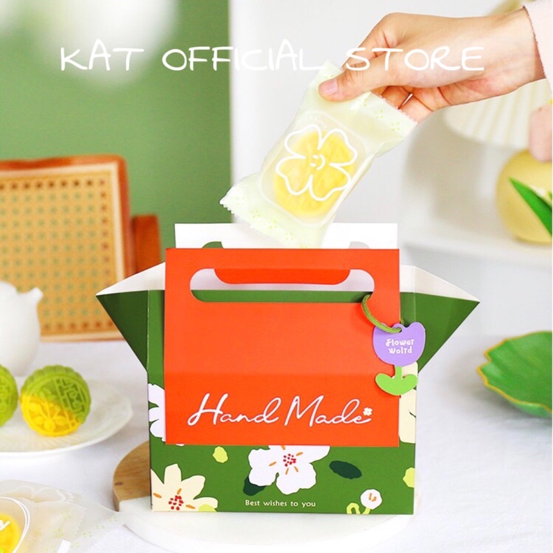 Hộp Giấy Đựng Bánh Có Quai Xách Hoạ Tiết Hoa Xinh Xắn - KAT Official Store