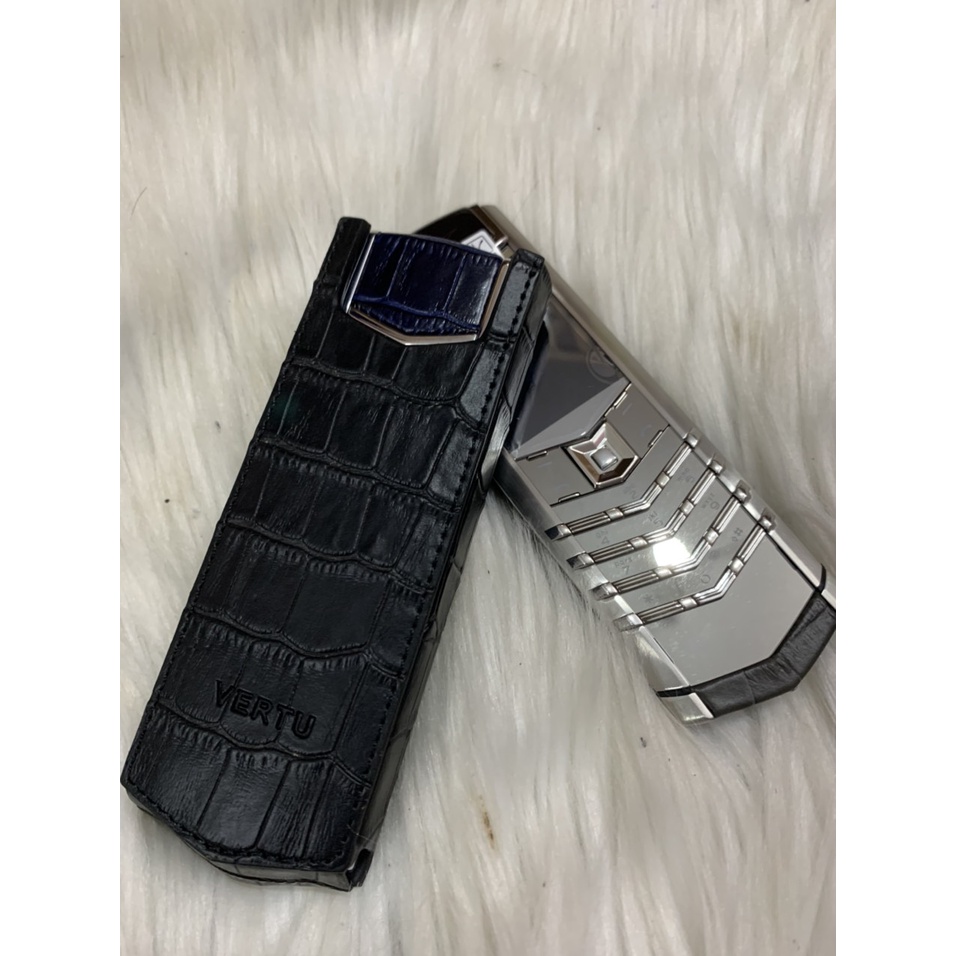 Bao da Vertu Singnature S đứng dập vân đen