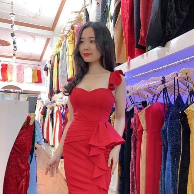 Đầm body tay cánh tiên