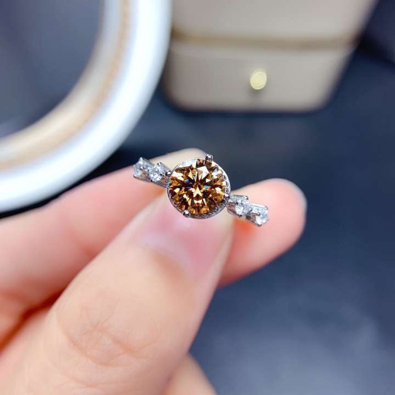 Nhẫn Moissanite Moissanite Tám Trái Tim Mũi Tên Carbon Cao Pt950 Cho Nữ-JHS3-A