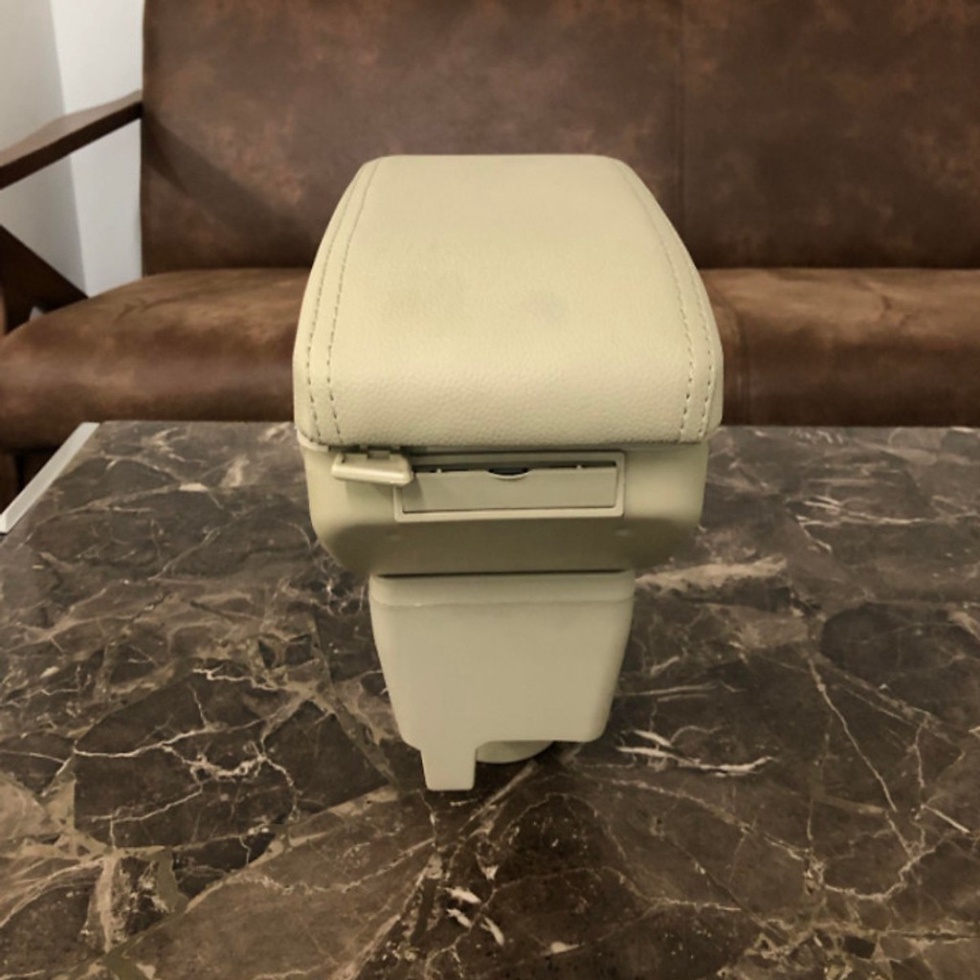 Hộp tỳ tay xe YARIS / VIOS cao cấp tích hợp cổng sạc USB - Bảo hành 12 tháng