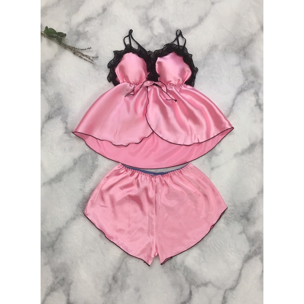 Đồ ngủ quyến rũ phi lụa xẻ tà viền ren gợi cảm, Đồ mặc nhà mát lạnh không nhăn phù hợp cho các bạn nữ dưới 60 ký gợi cảm | BigBuy360 - bigbuy360.vn