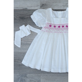ĐẦM SMOCK CỔ VUÔNG TRẮNG