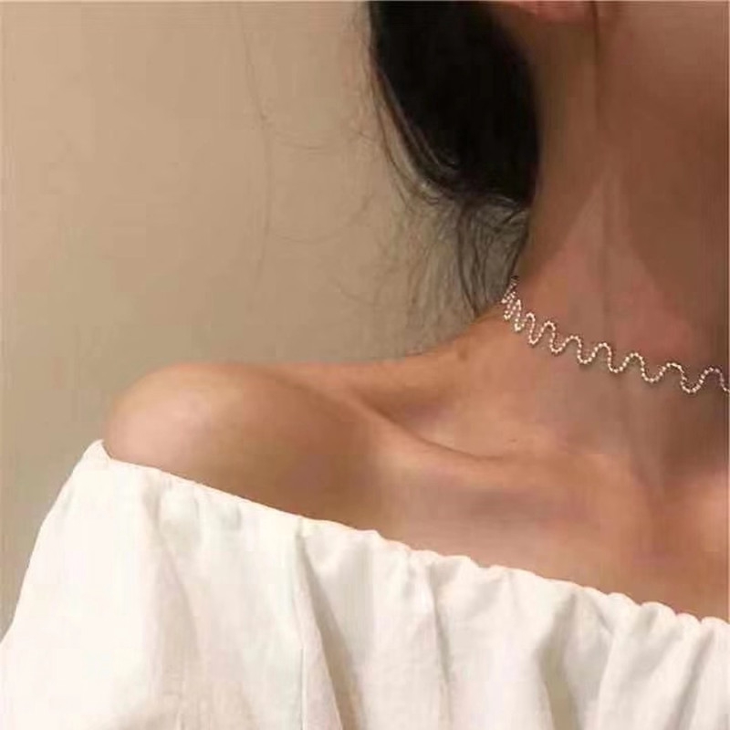 Dây chuyền choker dạng dây bện nhỏ nhắn đính hạt châu đơn giản có 4 kiểu dáng thời trang dành cho nữ