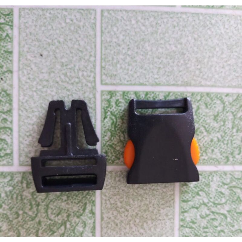 Khoá bóp cài quai nón bảo hiểm , balo , dây đai loại tốt BÓNG ( bịch 50 và 100 cái )