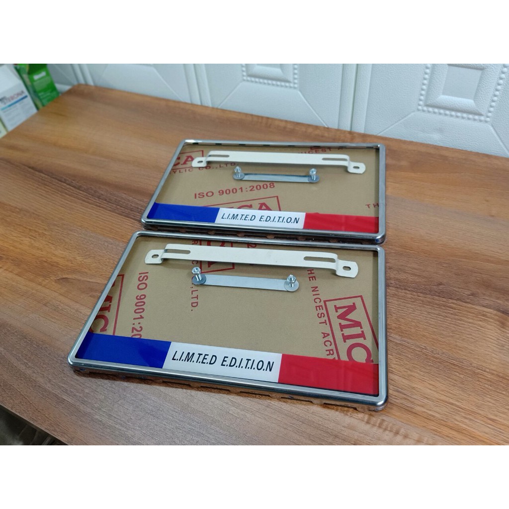 Khung biển số ô tô có logo HYUNDAI ,Khung inox 304 có viền ,mica,ốc ít dùng cho biển số mới 2 chiếc trước sau bằng nhau