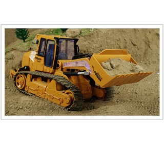 Máy ủi cỡ lớn điều khiển từ xa