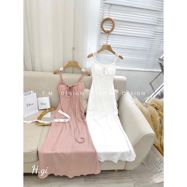 Đầm body maxi🤍
