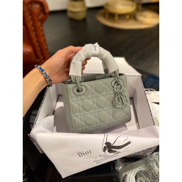 Túi xách Dior lady size 17cm có nhiều màu