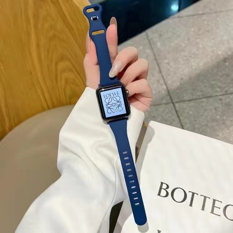 Dây Đeo Tay Bằng Silicone Thoáng Khí 2022 Cho Apple Watch 49mm 41mm 45mm 44mm 40mm 42mm 38mm 44mm i-Watch ultra 7 6 5 4 3 2 1 se