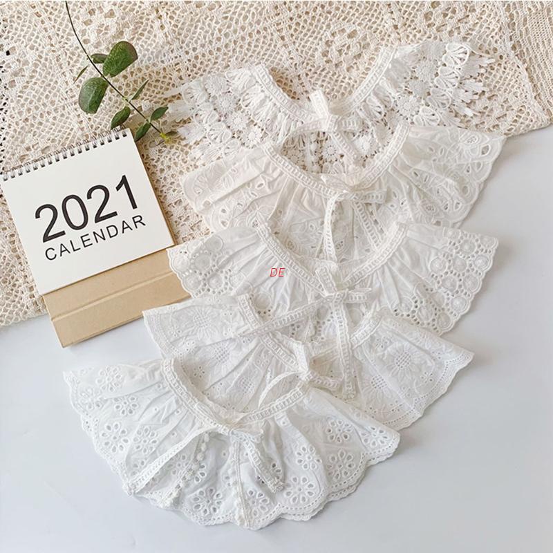 Yếm vải cotton ren mềm mại đáng yêu dành cho em bé