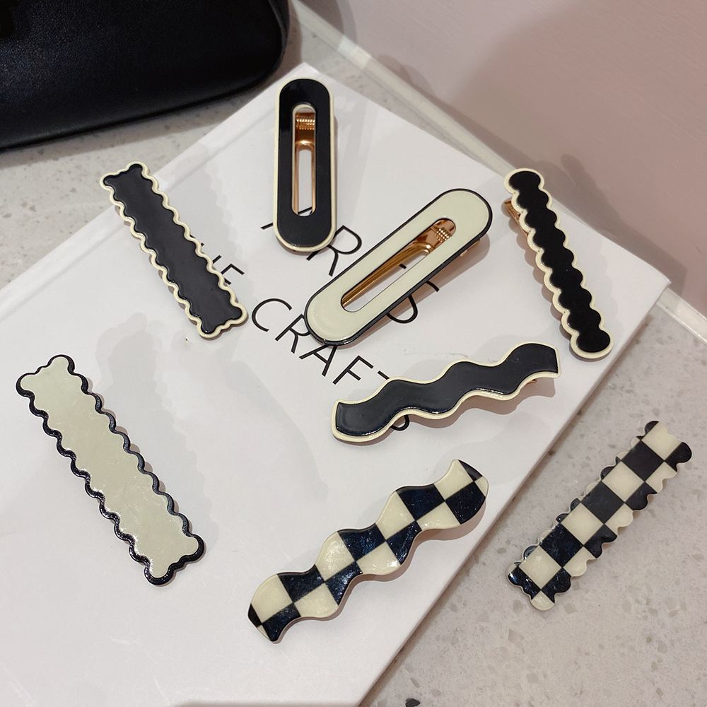 Kẹp Tóc Acrylic Hình Vuông Họa Tiết Kẻ Sọc Phong Cách Hàn Quốc Thanh Lịch Cho Nữ